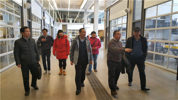 2018-3-20-番号
远赴加拿大招聘宣讲-7.jpg